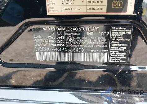 2011 Mercedes-Benz S 63 Amg z USA, uszkodzony, nr VIN WDDNG7EB4BA386400